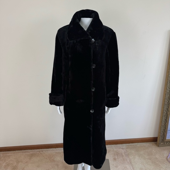 Gallery Black Faux Fur Full Length Long Coat Plush Modacrylic Winter Button Sz M - Picture 9 of 17